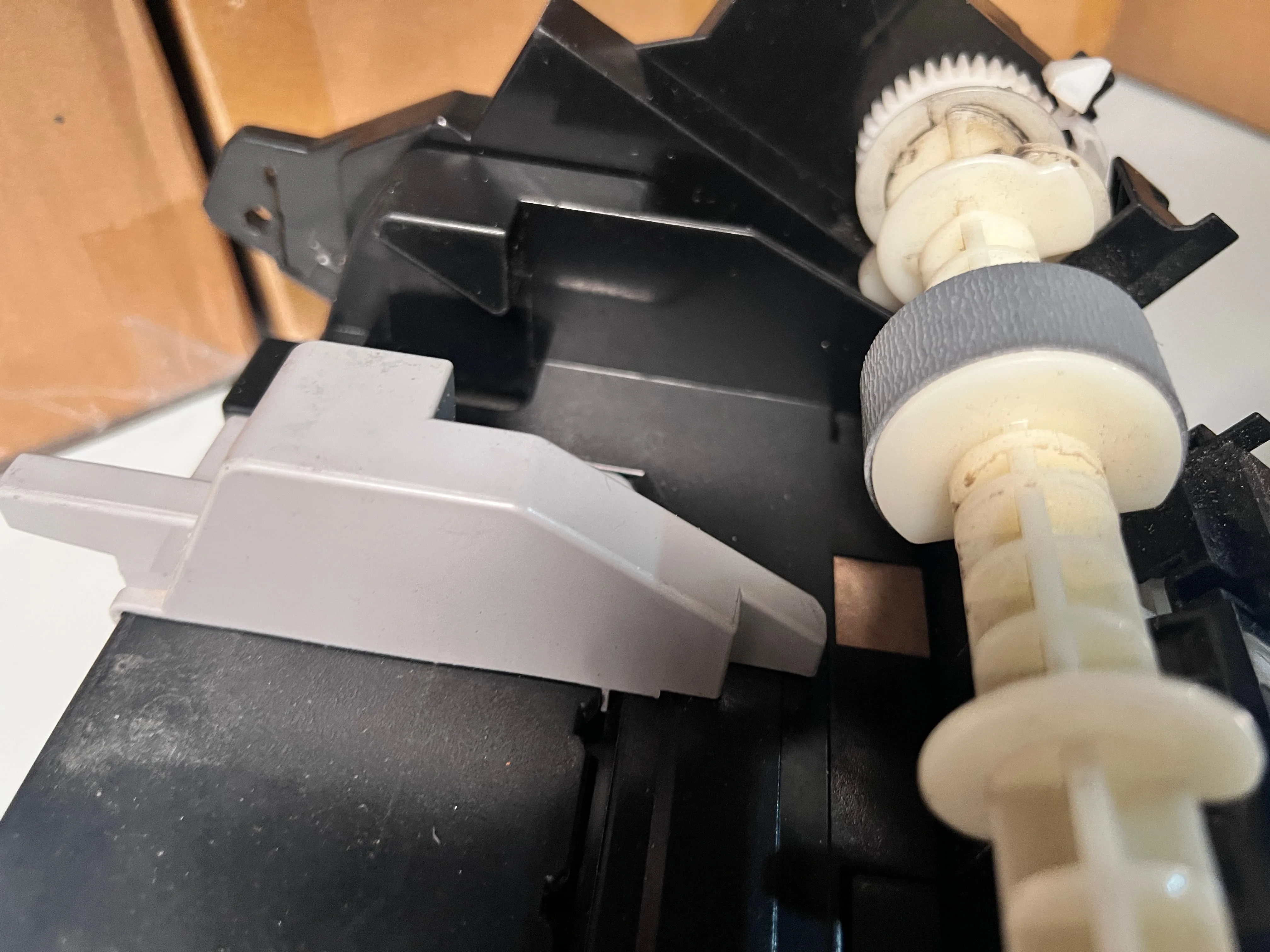 

1609430 1552931 1465131 Комплект ролика захвата ASF ASSY CB57 EPPI для Epson Stylus Photo R285 R295 R290 P50 T50 T59 L800 L801 L805