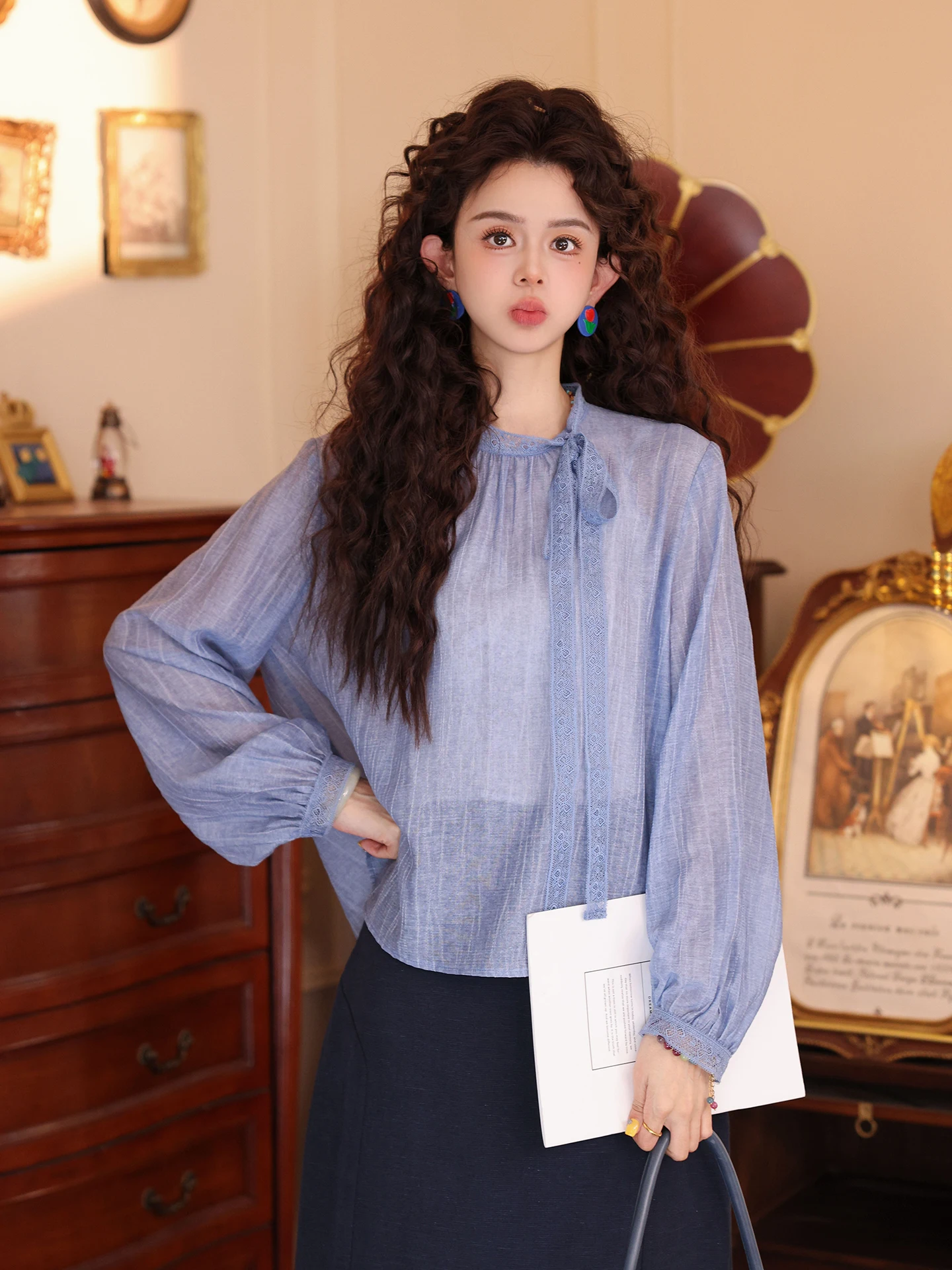 

Chen Jiajie Glass Sea Fog 2026 Spring Long Sve irt Belt Design Ele Versatile Slimming Top Women's Faion Polyester ...