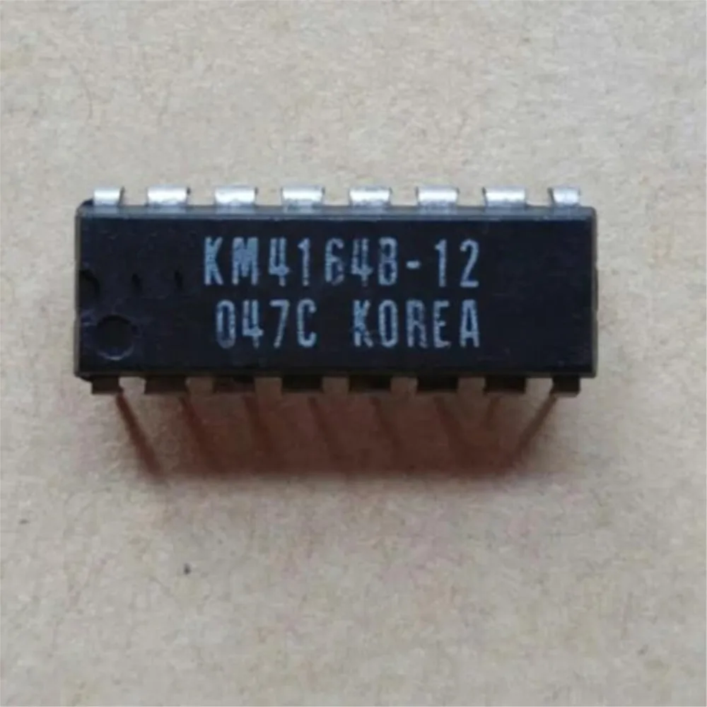 KM4164B-12   KM4164B    4164   DIP    High quality products    High quality products    (Product quantity: 20 pieces)