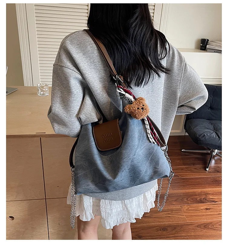

​​2025 Stylish Women Backpack Vintage Tote Bag Large Capacity Multifunctional Crossbody Bag for Office Commute​