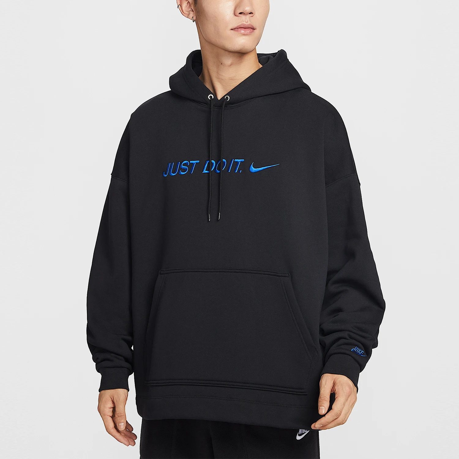 

Nike genuine Sportswear Club Men's Hooded Embroidered Sweatshirt II4227-010