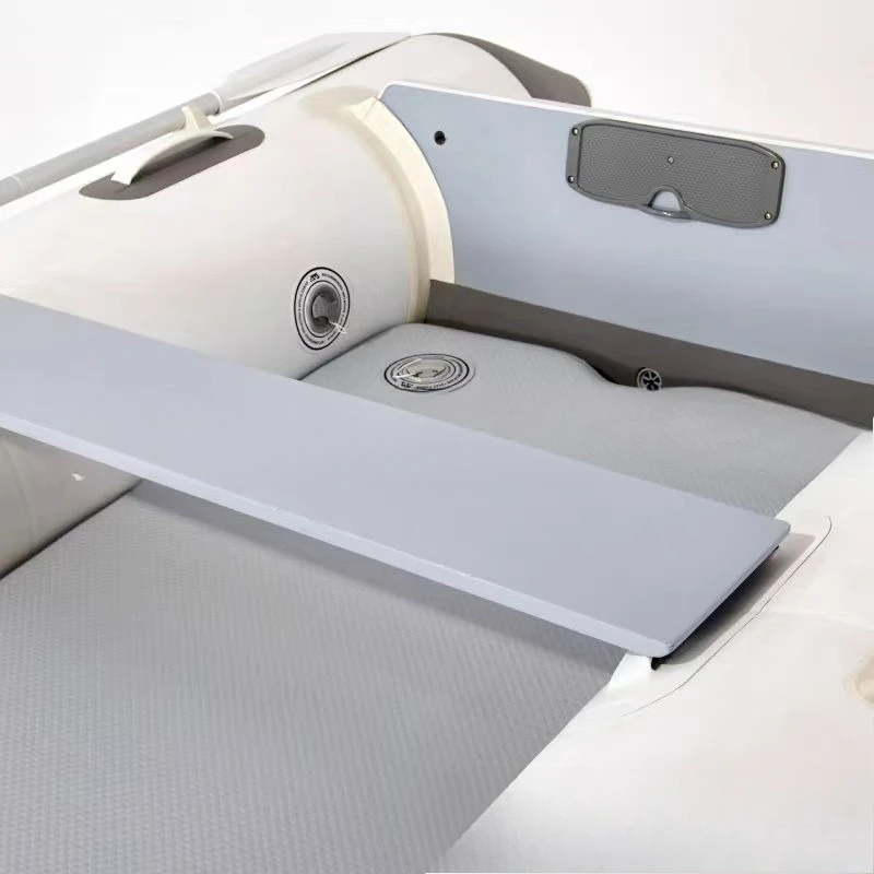 مشبك قارب العاصفة، كاتاماران كاياك