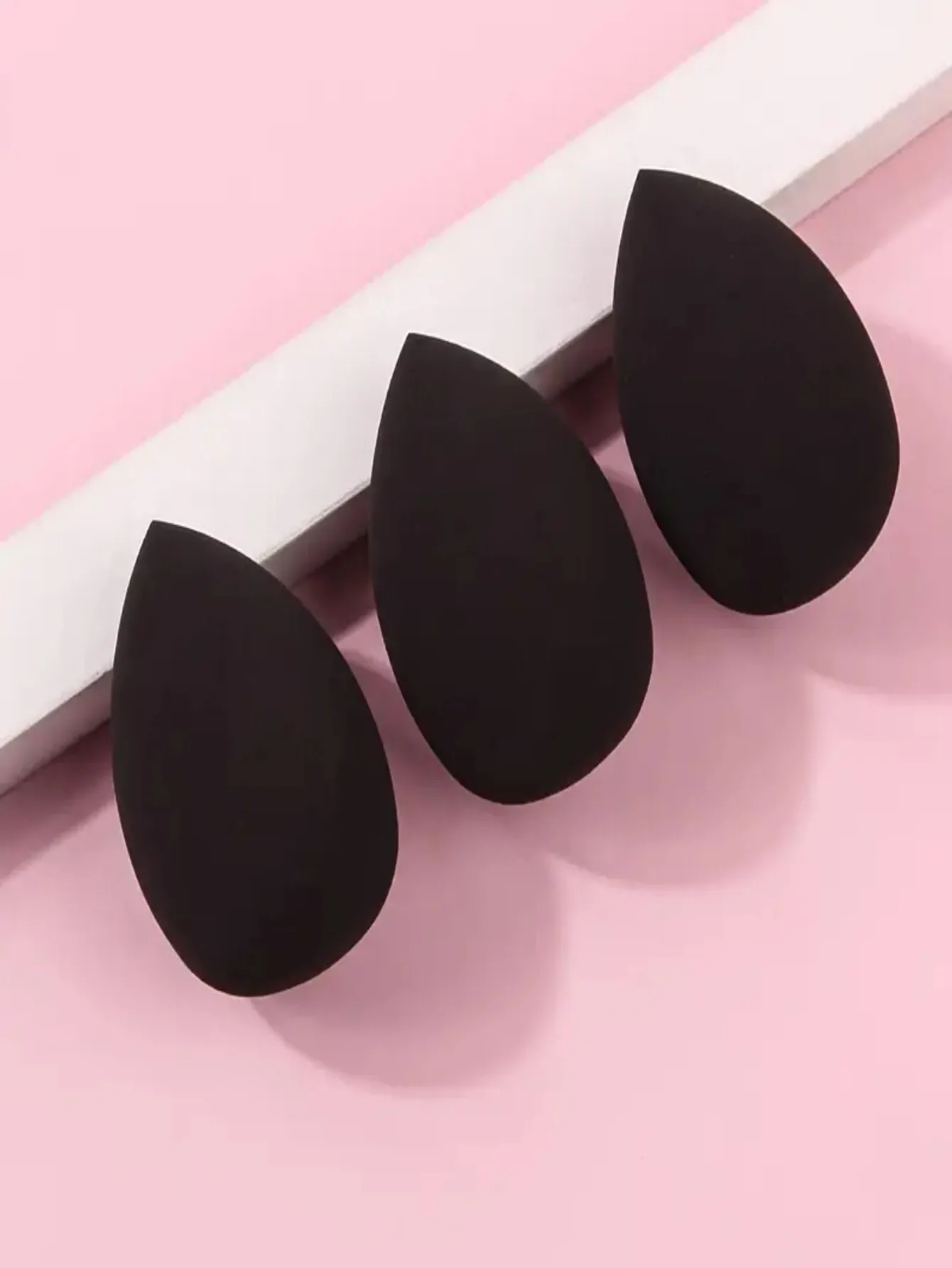 3피스 미드나잇 블랙 메이크업 스펀지 세트 - 완벽한 파운데이션, 크림 및 파우더 블렌딩을 위한 전문 뷰티 블렌더, 라텍스-