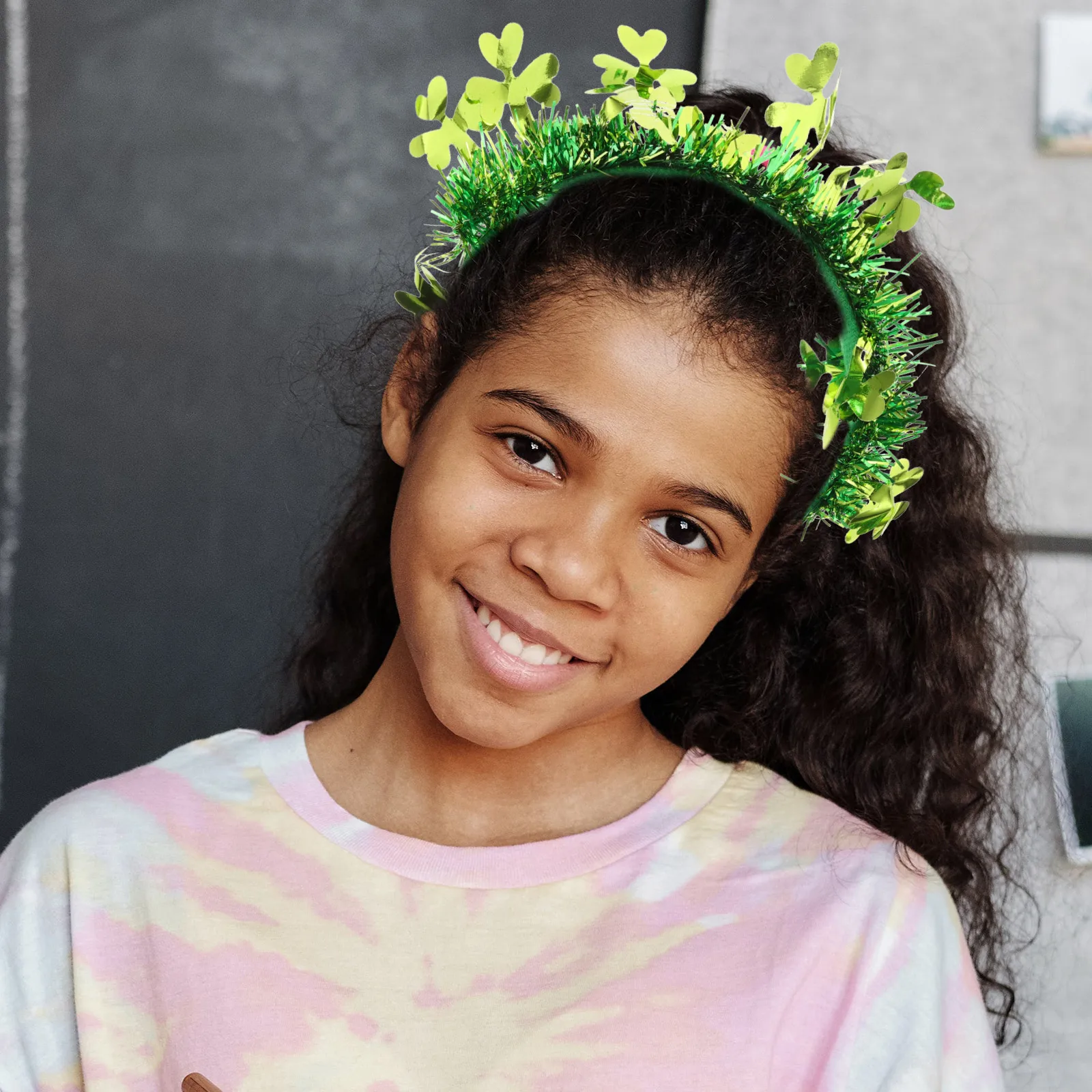 

1 set Green Shamrock Headb Wristb s Set Clover Decorative Accessories St Patrick Day Hairb Women Girl Festival Party