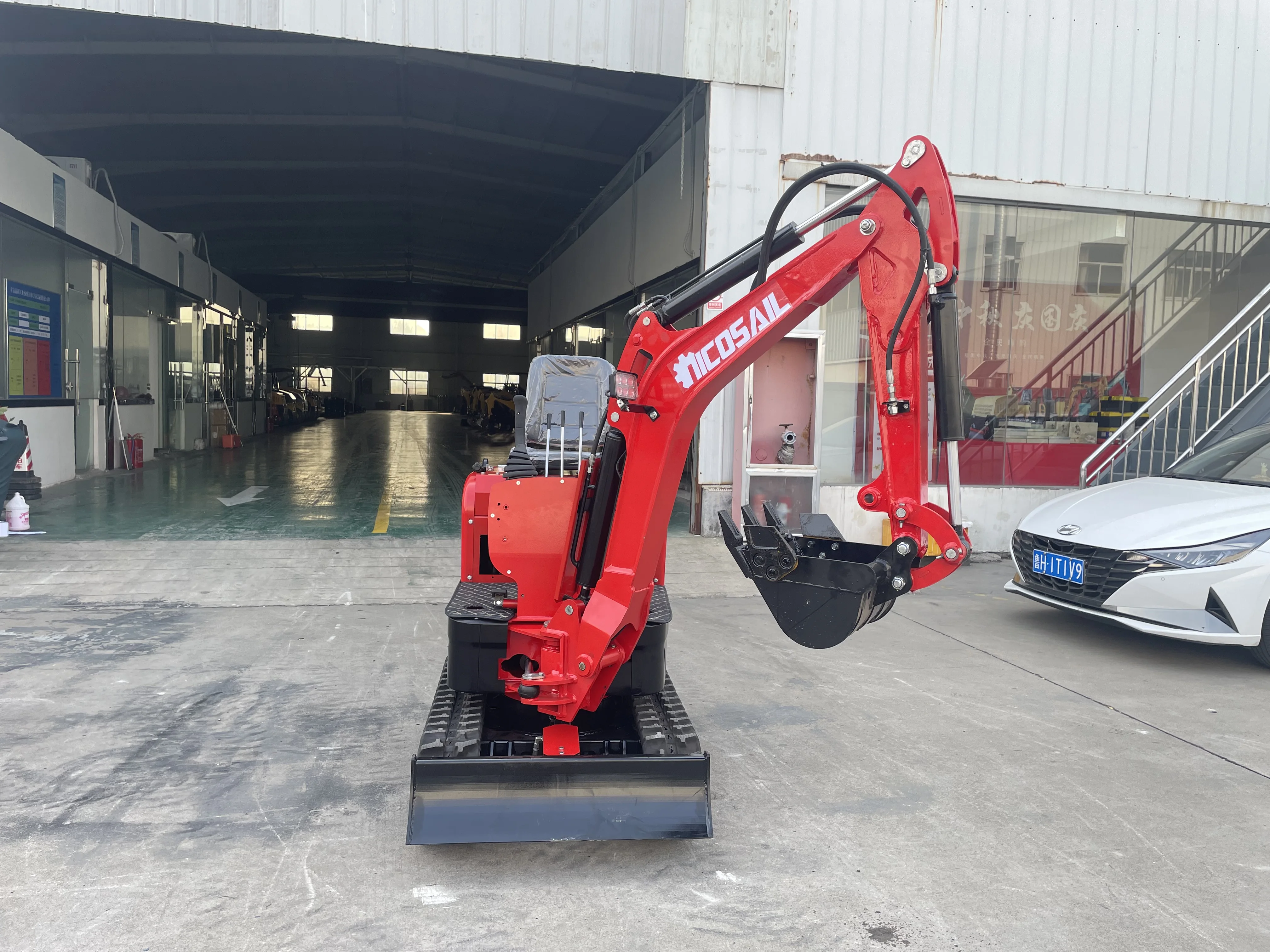 

Customized Rock Drilling Excavator Household Small Excavator 1.5t 1.8t Compact Size for Tough Construction Work