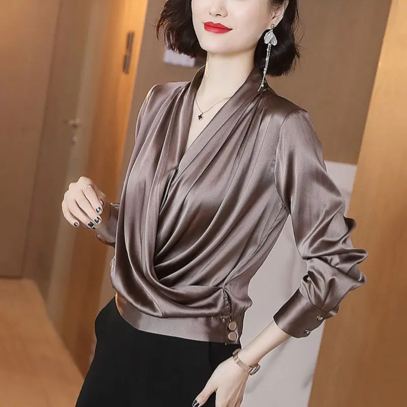 Vintage Pleated Solid Blouse Women Clothing Spring Autumn New Long Sleeve V Neck All-match Elegant Shirt Tops Office Fashion