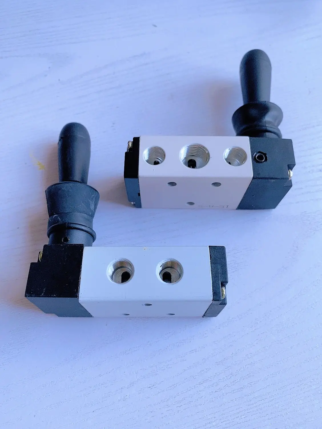 5 Way 2 Position 1/8\