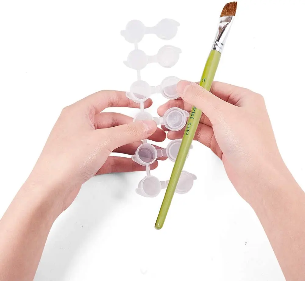 شرائط طلاء فارغة - 150 كوب طلاء 3 مل (1 أونصة) وحاويات بلاستيكية للحرف اليدوية لأعياد الميلاد في المخيمات (6 أكواب/شرائط 25 شريطًا)