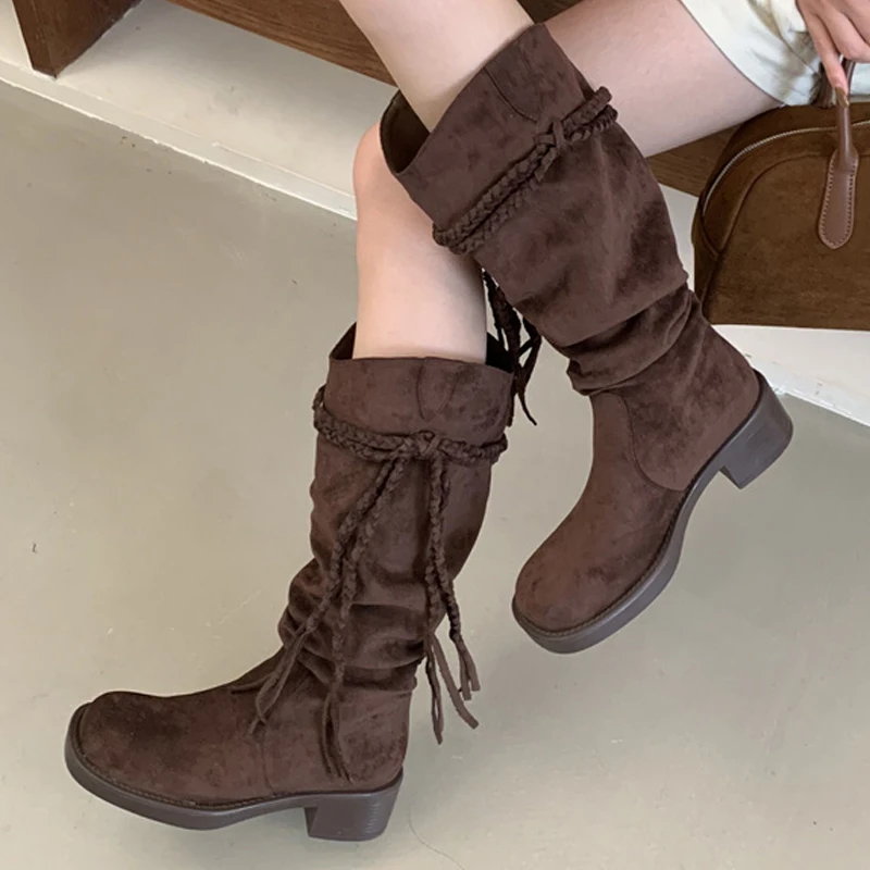 

Зимние плиссированные женские сапоги до колена, модные длинные ботильоны с круглым носком, дизайнерские туфли на квадратном низком каблуке со шнуровкой и кисточками