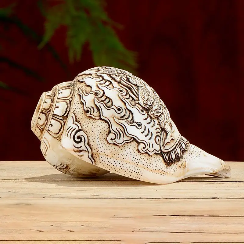 

Conch handicraft ornament hand-carved portrait big white conch magic tool