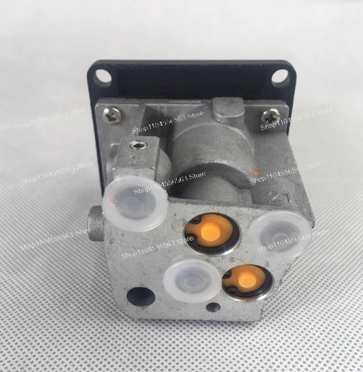 Hyva 14750667H BKQF34-A صمام التحكم في شاحنة قلابة ثلاثي الاتجاهات