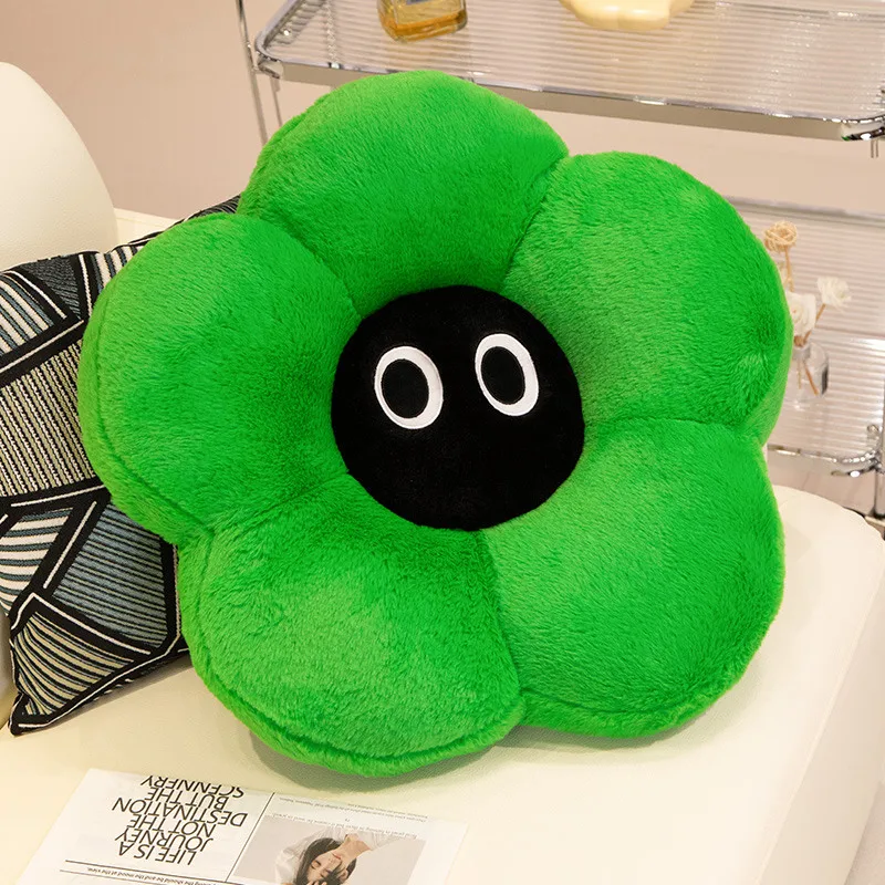 New Simulation Fluffly Realistic Color Five Petal Flower Decor Plush Cushion Toy Stuffed Plants Soft Throw Pillow Foot Mat Gifts