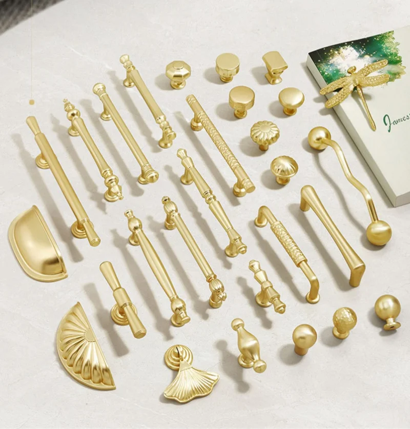 French Zinc Alloy Cabinet Pull Handles Brushed Brass Matte Gold Drawer Knobs Solid Furniture Handles for Wardrobe Cupboard Pulls