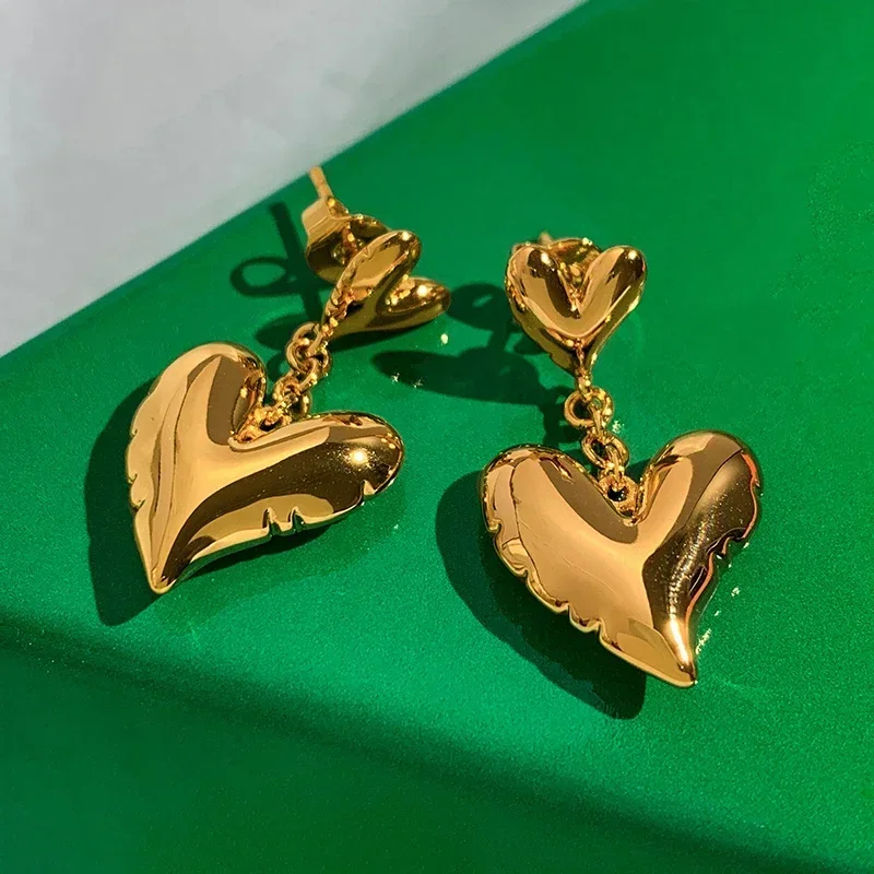 

Европа Америка модные латунные 24-каратные золотые серьги в форме сердца женские дизайнерские ювелирные изделия подарки модные