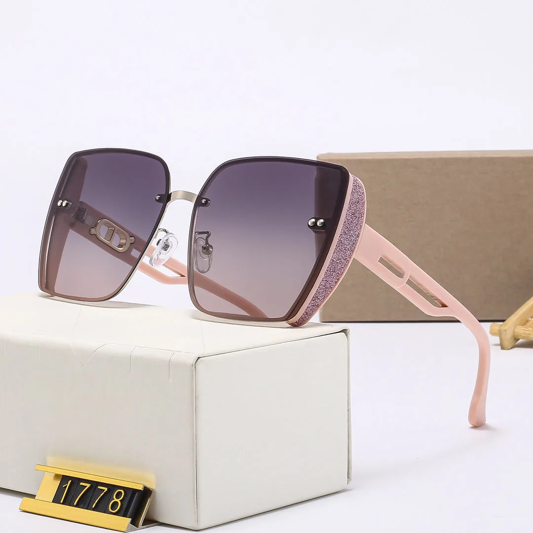 

Korean version of retro cat-eye sunglasses, Internet celebrity hip-hop hot girl sunglasses, ins trendy street style triangle