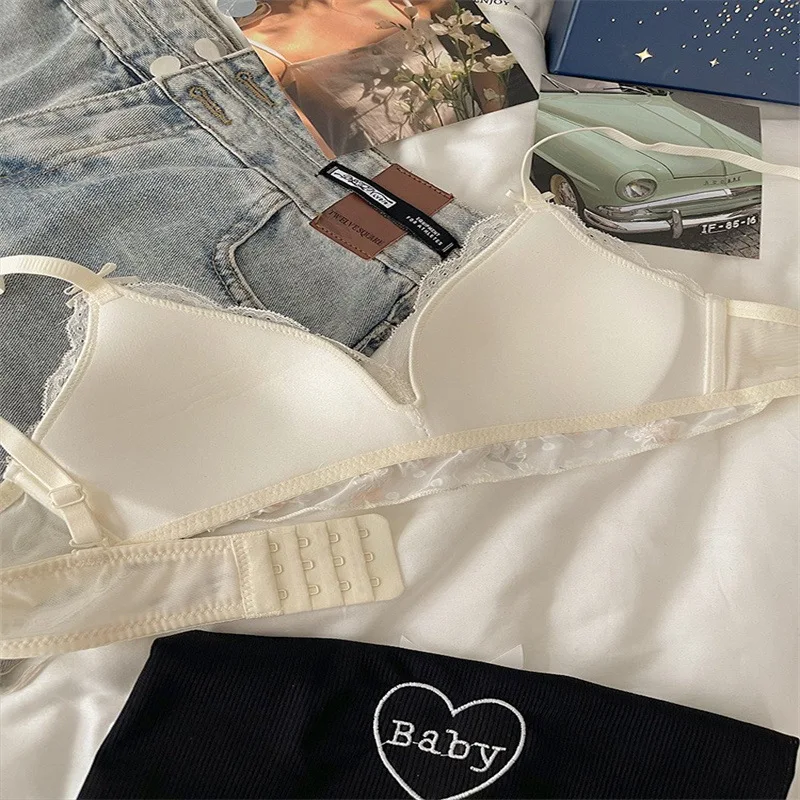 Seni piccoli da donna intimi floreali francesi raccolti senza anelli in acciaio, stile estivo sottile, reggiseno dolce in pizzo puro e lussureggiante