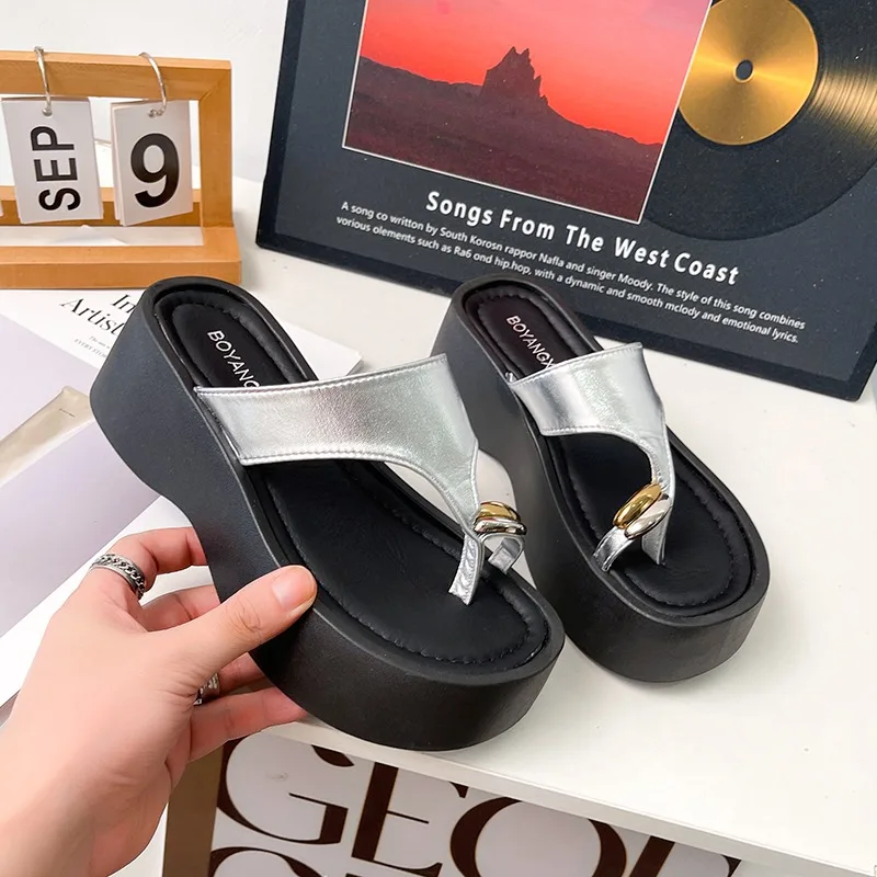 Round Toe Loop Women's Comfortable Rhinestone Metal Buckle Embellishment Slippers 2026 New Summer Women Wedge High Heel Sandals view 2