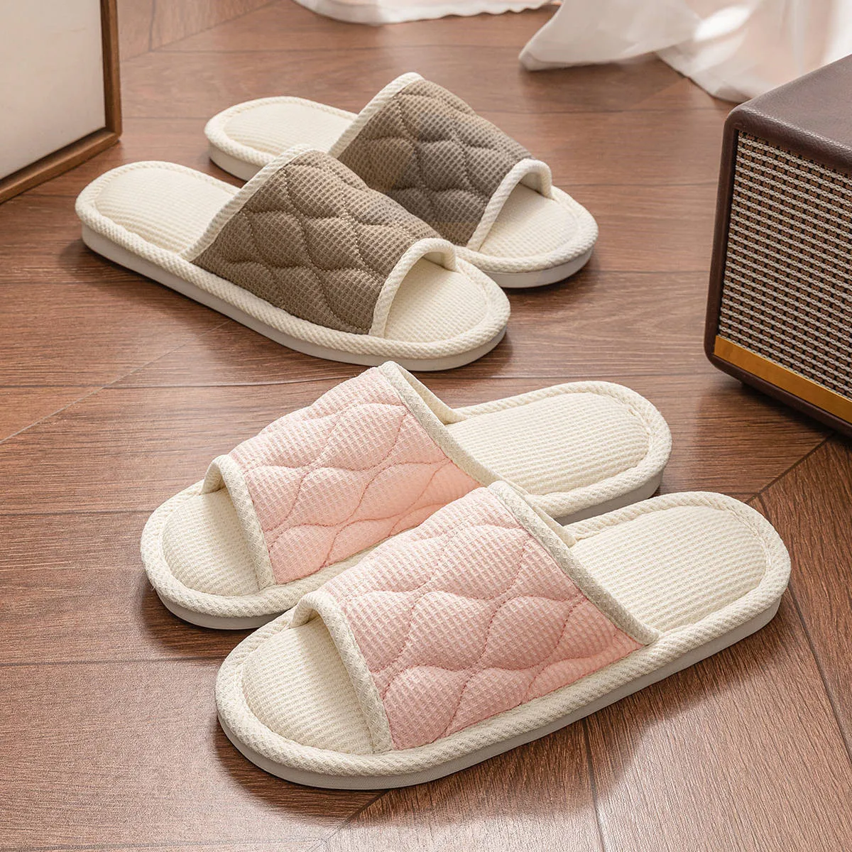 

New Women's Fashion Home Linen Couple Slippers Breathable Home Shoes Anti-slip Cotton Linen Slides Soft Flats Comfort Flip Flops