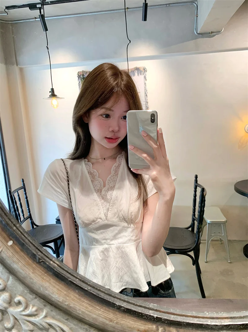 

Kumikumi French Style White Lace Splicing Short Sleeve Shirt Women's Summer Slimming Versatile Top Shoulder Width Regular