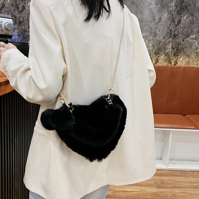 Trendy Damen Plüsch Liebe Herzförmige Neue Modische Einfarbig Weiche Bequeme Geldbörsen Beliebte Frauen Handtaschen – Detail 5