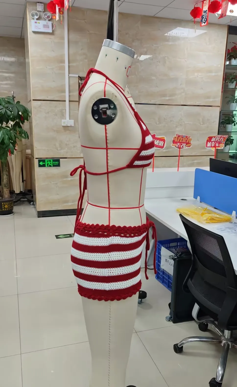 

Women's 2PCS Knit Bathing Suits Sleeveless Halter Neck Striped Bra Drawstring Thong Sets