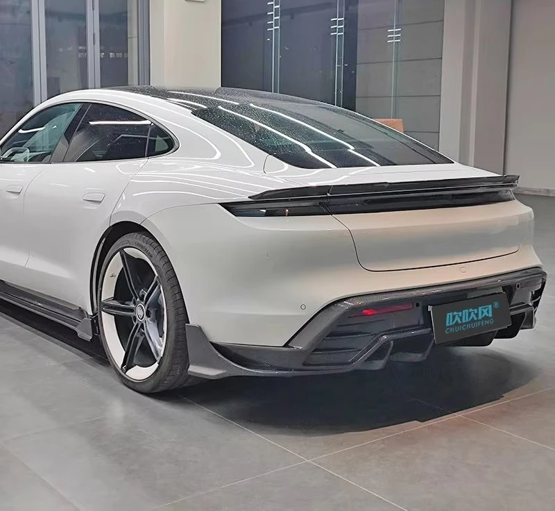 بيع المصنع مباشرة غطاء مصد السيارة ألياف الكربون الجافة شفة خلفية الناشر سبويلر الفاصل لبورشه تايكان/الصليب توريزمو مخصص