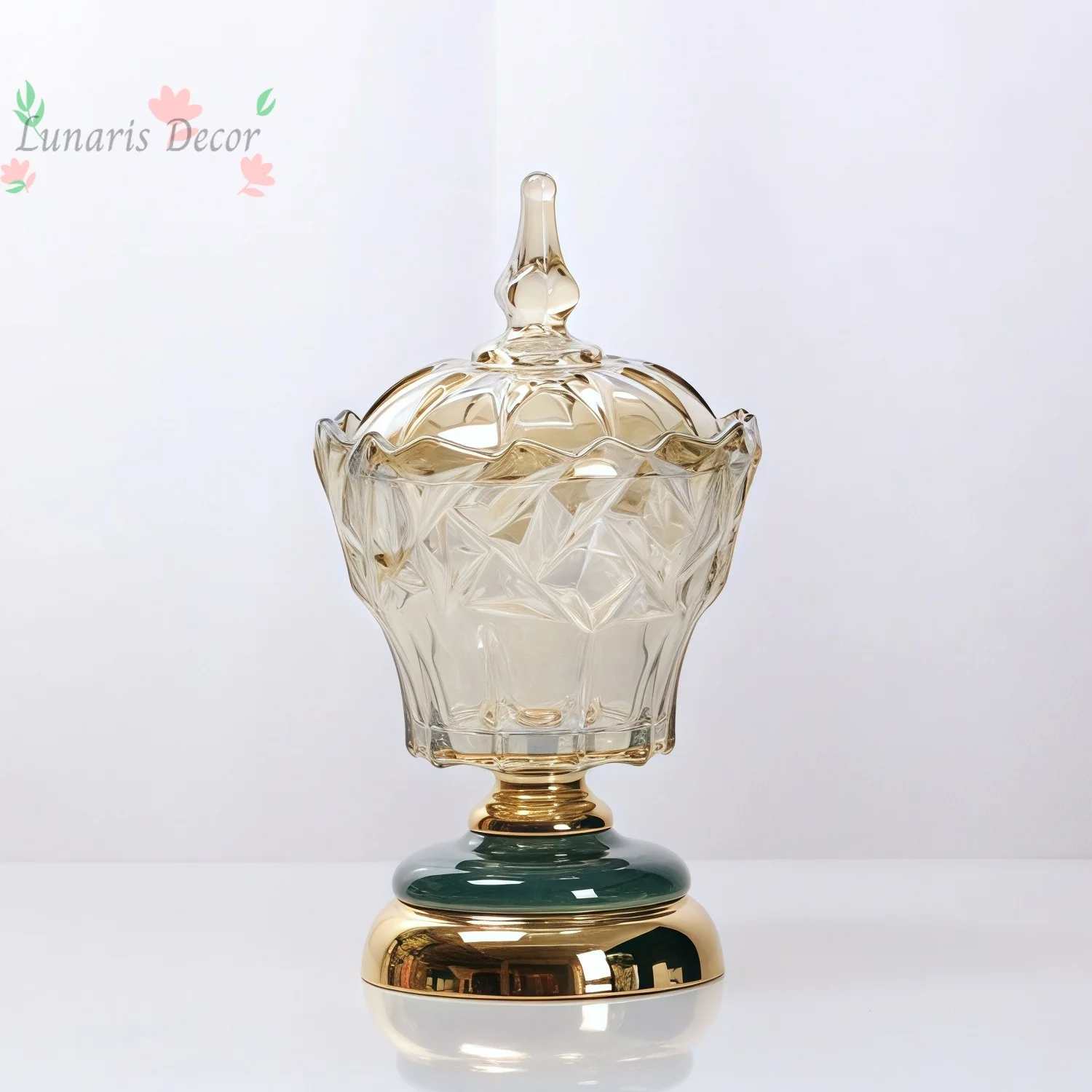 Glass candy jar for home use, modern living room coffee table, practical multifunctional decorative utensil, snack box