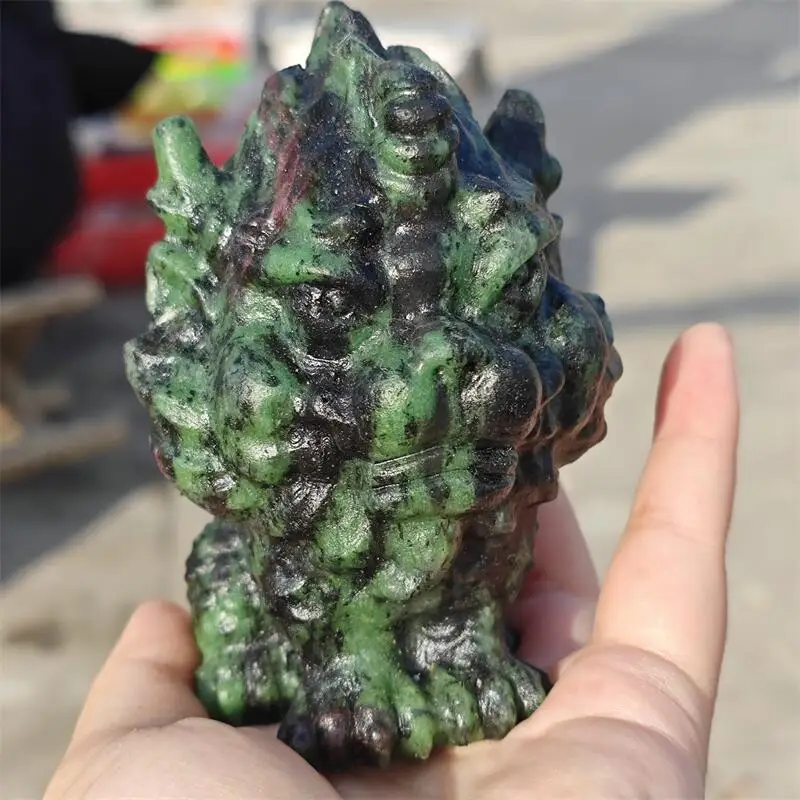 

Натуральный рубин в цоизите Pixiu резьба кристалл исцеление фэншуй драгоценные камни украшение дома праздничный подарок 1 шт.