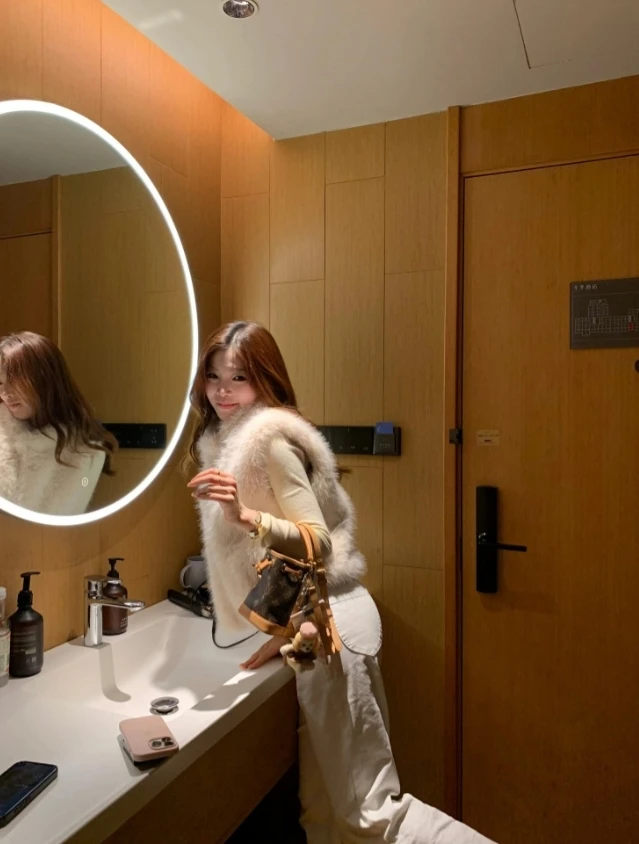 冬の新作 スレティエンド オルト ファー ジャエット レディースベスト 高級感 暖かい シミュレーションレザー生地 レディースアウター