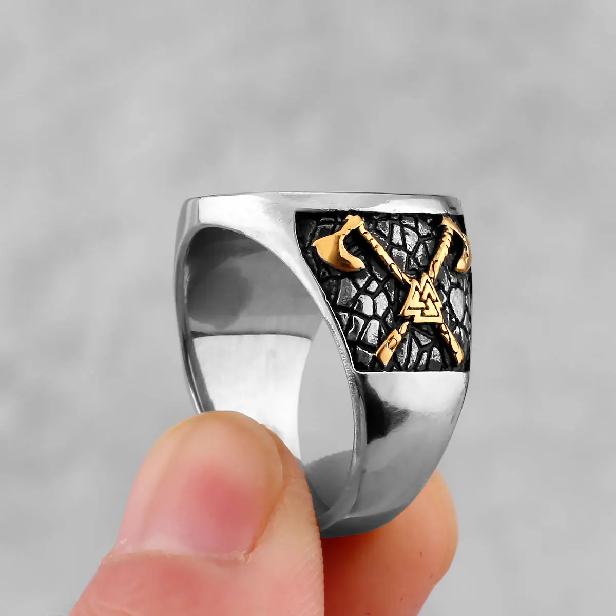 Vintage Viking Stainless Steel Compass Ring Men\'s Viking Valknut Axe Ring Punk Odin Rune Gold Color Ring Jewelry Gift Wholesale