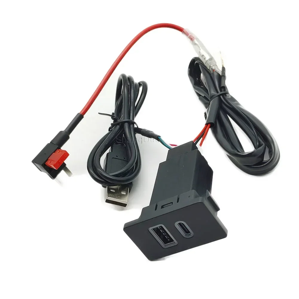 Carregador de carro USB tipo C, soquete de carregamento rápido, adaptador de entrada, rádio áudio, u-disk, tomada flash para Toyota Corolla LC80