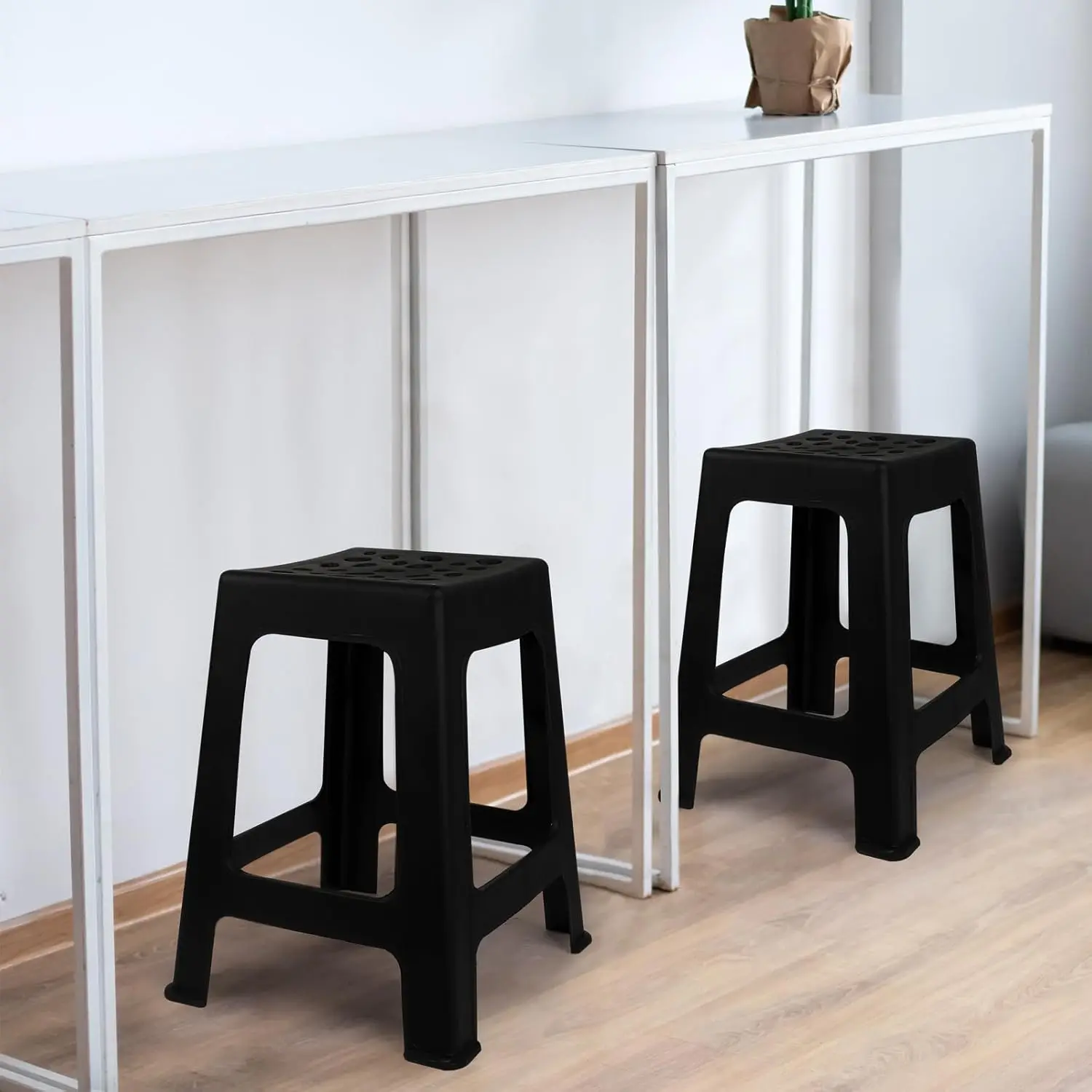 6 Pack Plastic Stools 16.9 Inch Black Nesting Stools Portable Backless Bar Stool Flexible Seating Chairs for Classroom