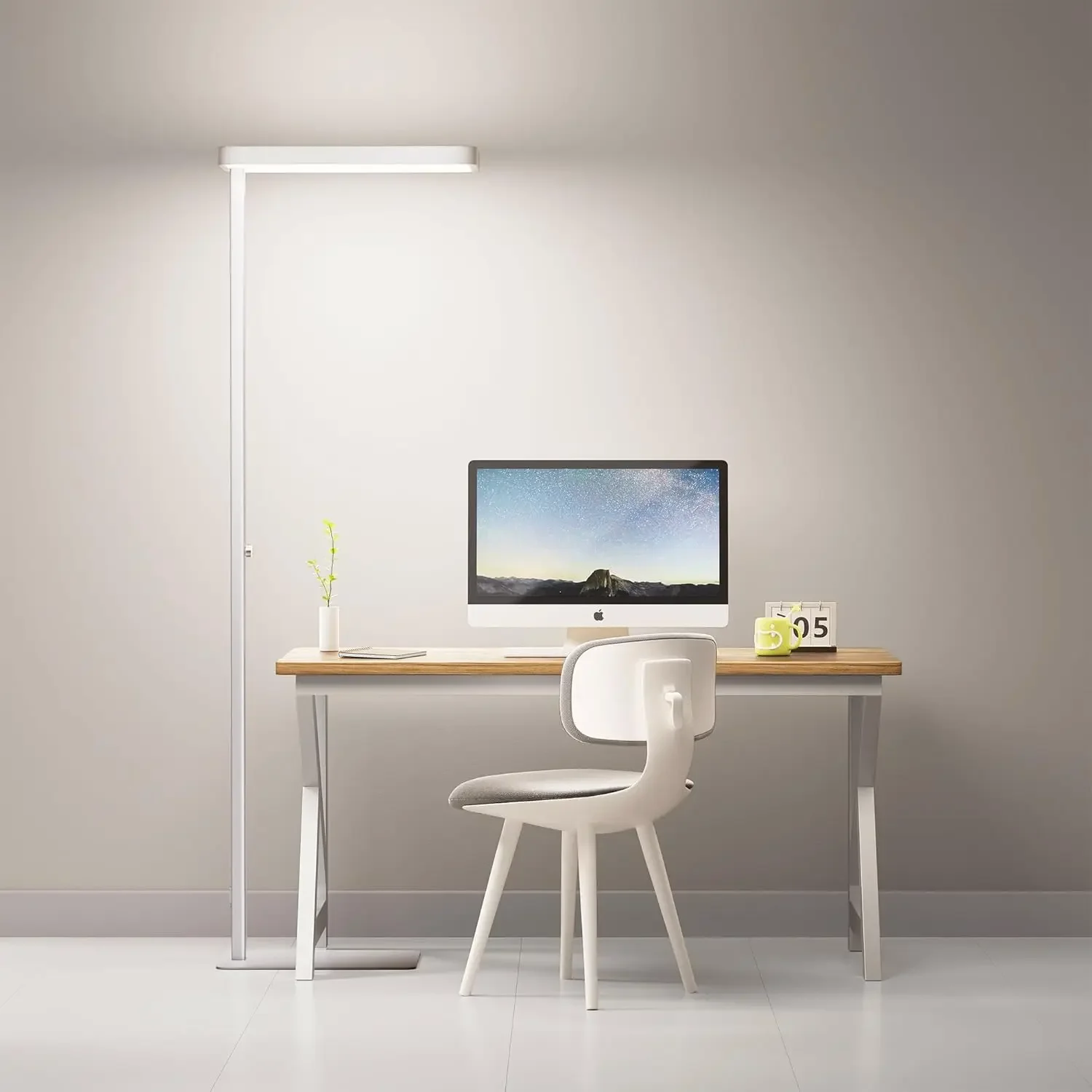 

Напольная лампа Homelist LH1 Superlight 77'' (100 Вт), полноспектральная, для защиты глаз, яркая, для чтения и офисной работы, 9000 лм, светодиодная, на стойке