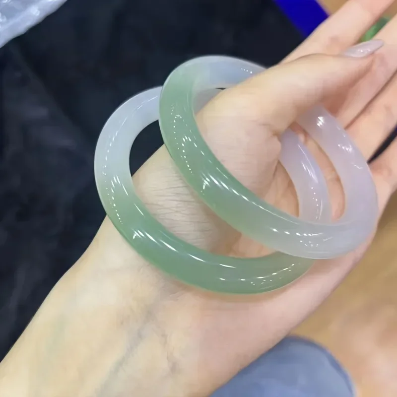 

Oil Green Round Bar Bracelet Women's Jewelry Exquisite Fashion