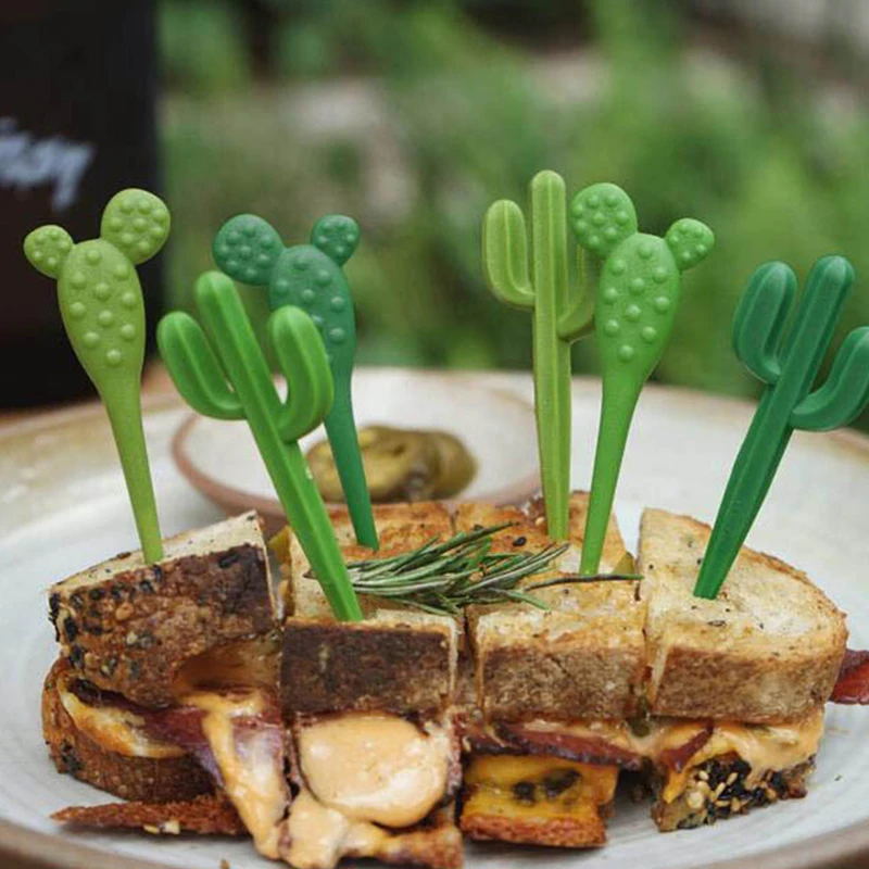 6Pcs Plastic Dessert Stick Green Cactus Fruit Forks Toothpick Cartoon Vegetable Fruit Forks Food Picks Set for Party Tableware*