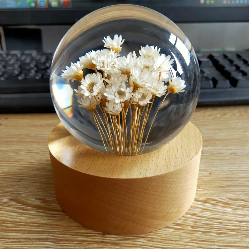 CX New Year atmosphere daisy specimen resin crystal ball crafts