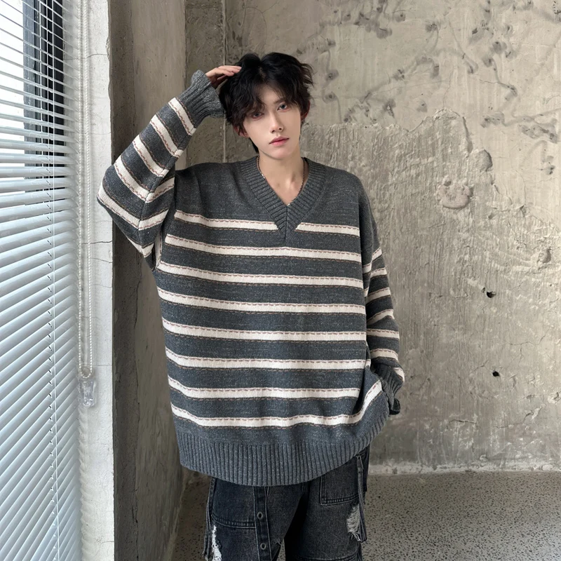 

Loose Casual Knitted Sweater for Men Autumn Winter Striped Color Blo Lazy Sle Korean Version Overhead Design Sensation Ya...