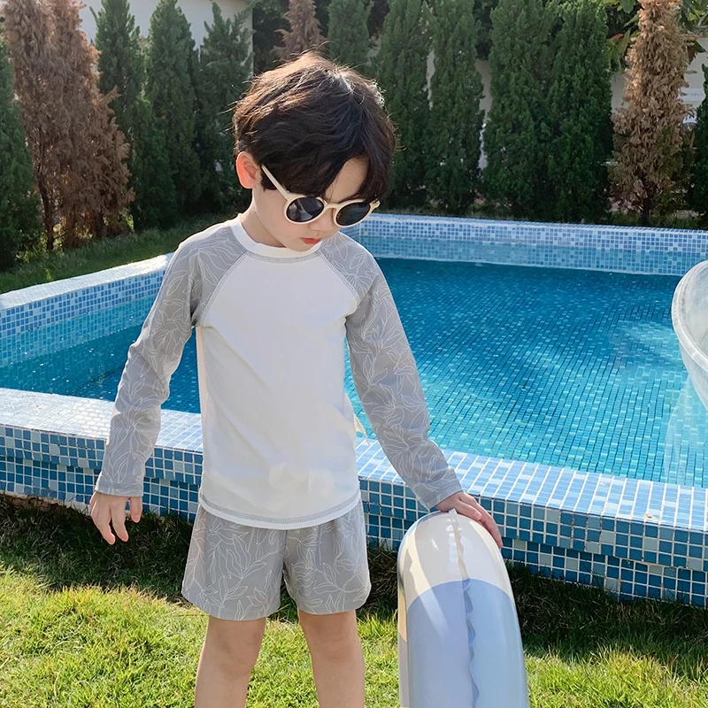 Boys split long-sleeved swimsuit swimming cap set gray leaves