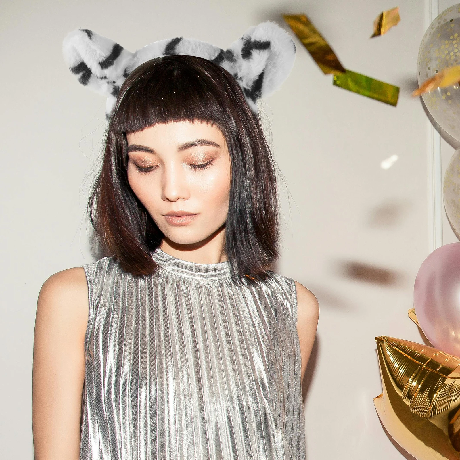 

1Pcs Tiger Ear Headband Creative Kids Hair Hoops Costume Party Supplies Role Play Cosplay Hair Accessory Tiger Ear Hairband