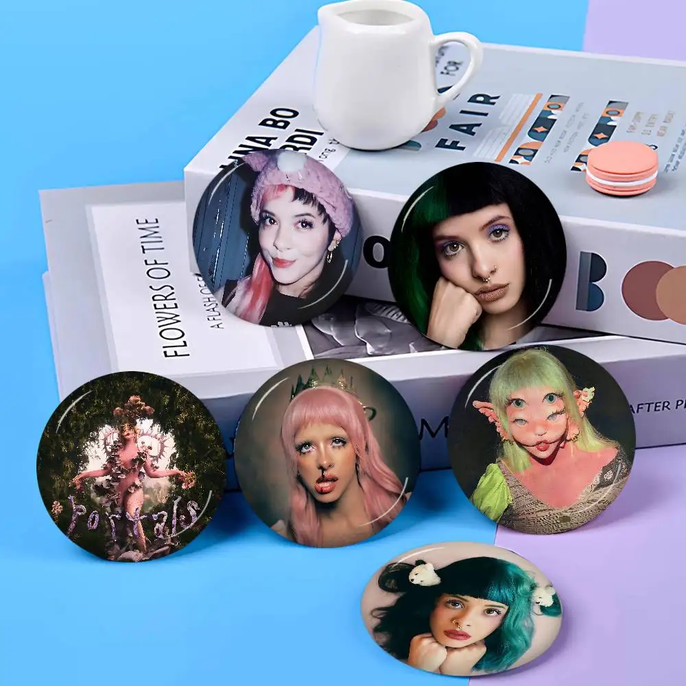 Pop Singer Melanie Martinez Soft Button Pin Bright Printed Icon Gift For Friends Badge Collar Brooch Lapel Pin Metal
