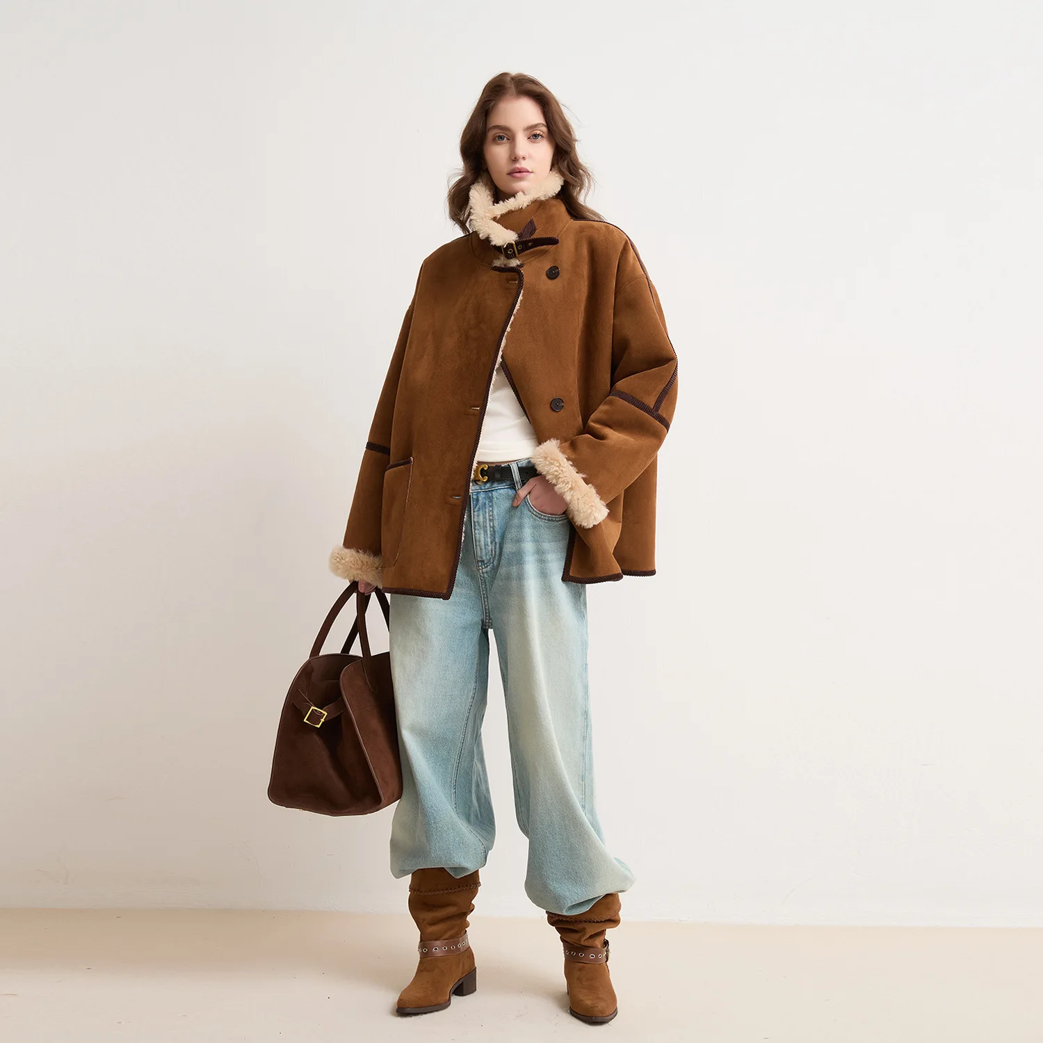 

Винтажная замшевая кожаная куртка с отделкой из искусственного меха, женское байкерское пальто с воротником-стойкой