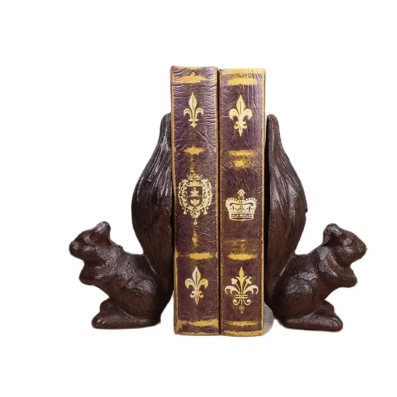 

1 Pair - Vintage Cast Iron Squirrel Statue Bookends with Antique Finish - Charming Decor for Book Lovers and Home Libraries