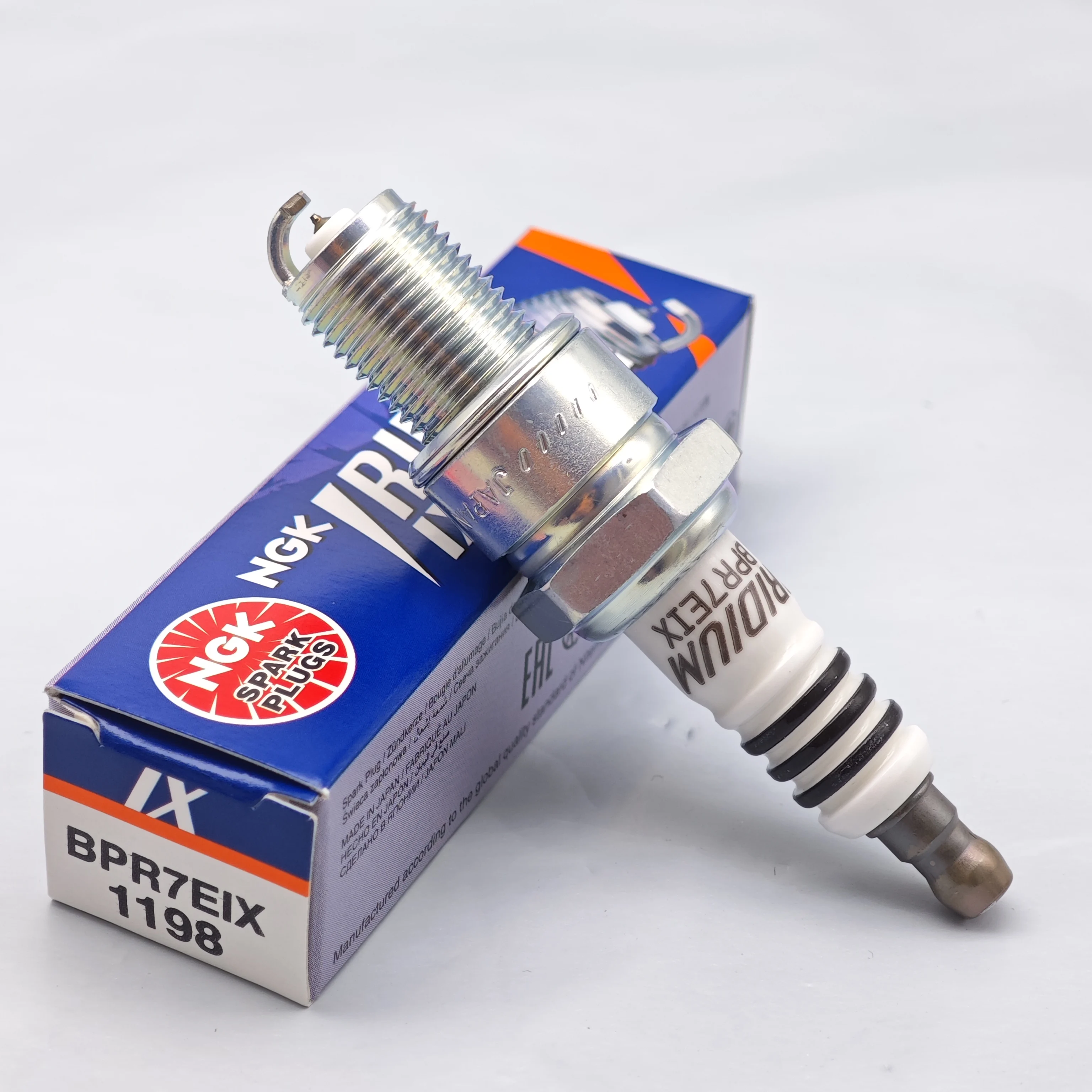 1pcs Original NGK Iridium Spark Plug BPR7EIX 1198 Suitable For B7ES BR7ES BPR7ES