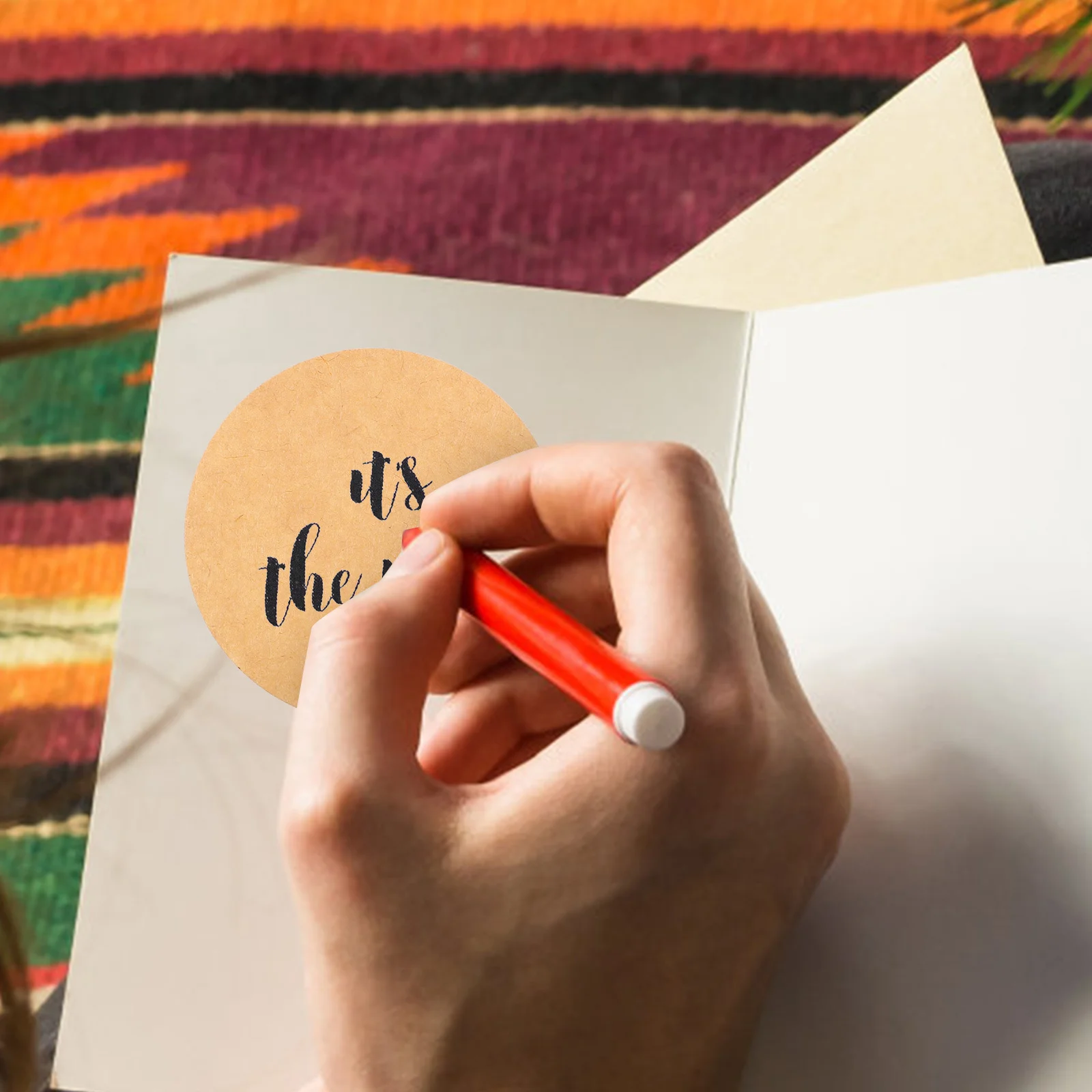 

Пустые наклейки с именем, круглые самоклеящиеся съемные этикетки из крафт-бумаги для групповых занятий, встреч, организация, сортировка