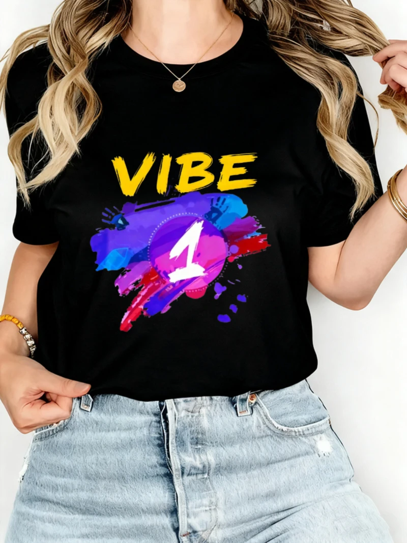 بلوزة نسائية فضفاضة من القطن مطبوعة بأكمام قصيرة بيضاء جرافيتي وأرقام ملونة مناسبة لأنماط الربيع والصيف #2