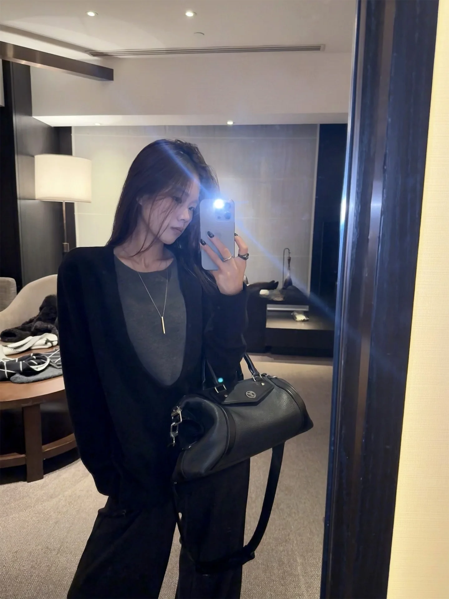 

Женская трикотажная футболка YOLO OP Casual Sle с U-образным вырезом, имитация двухслойности, универсальная, с длинным рукавом