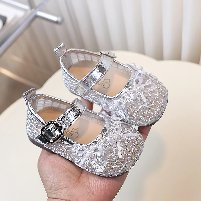 

Summer New Style Girls Flat Shoes Baby Breathable Hollow-out Mesh Upper Thin Children's Princess Shoes with Bowknots and Sequins