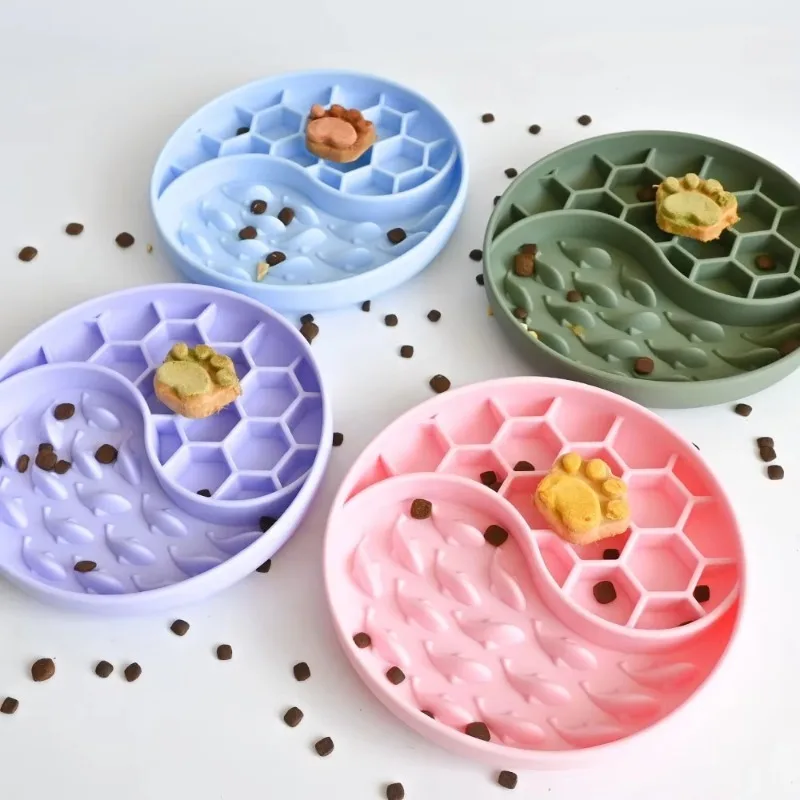 

Fish Lick Bowl Dog Silicone Slow Feeder Bowl Pet Licking Pad Food Grade Dog Lick Bowl