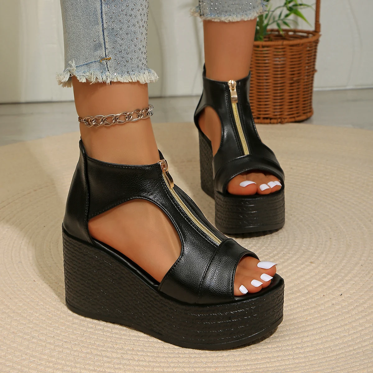 

Летние женские сандалии на танкетке с открытым носком, уличные римские сандалии на толстой подошве, сандалии на платформе с молнией и закрытой пяткой, женская обувь на платформе