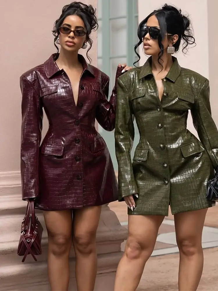 short wedding dress with leather jacket Short Wedding Dress With Leather Jacket 29 Non-Traditional Fall Wedding  Dresses For The Modern Bride